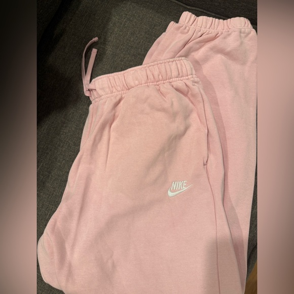 Nike Pants - Nike baby pink sweatpants